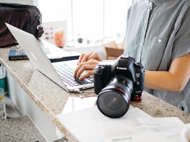 Essential Tips to Help You Start a Successful Photography Business