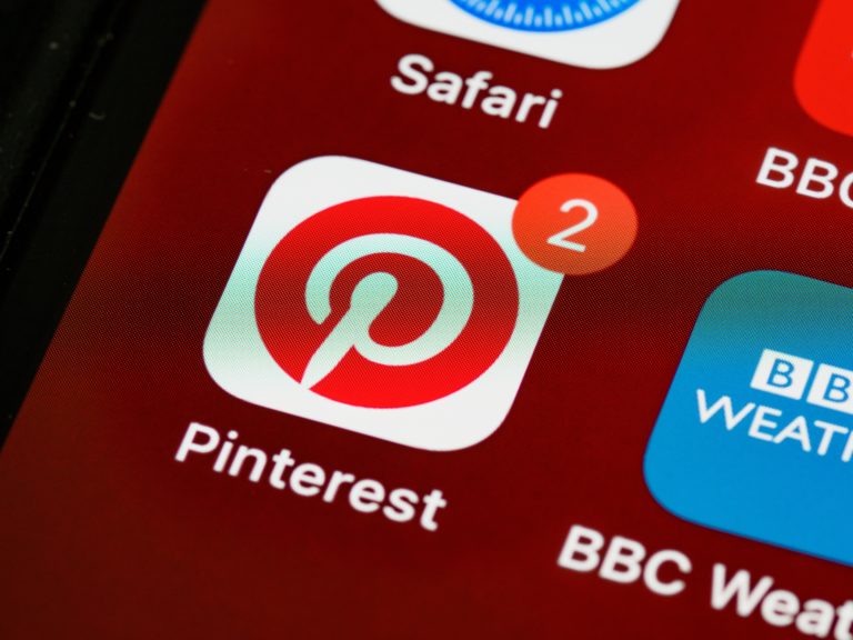 How to Use Pinterest to Promote your Blog
